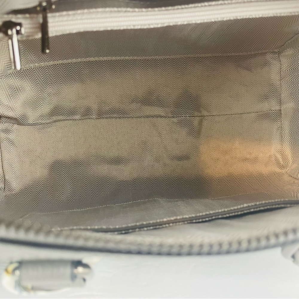 Genuine Leather Gray Crocodile Crossbody Shoulder Strap Bag With Scarf Detail - Picture 9 of 12
